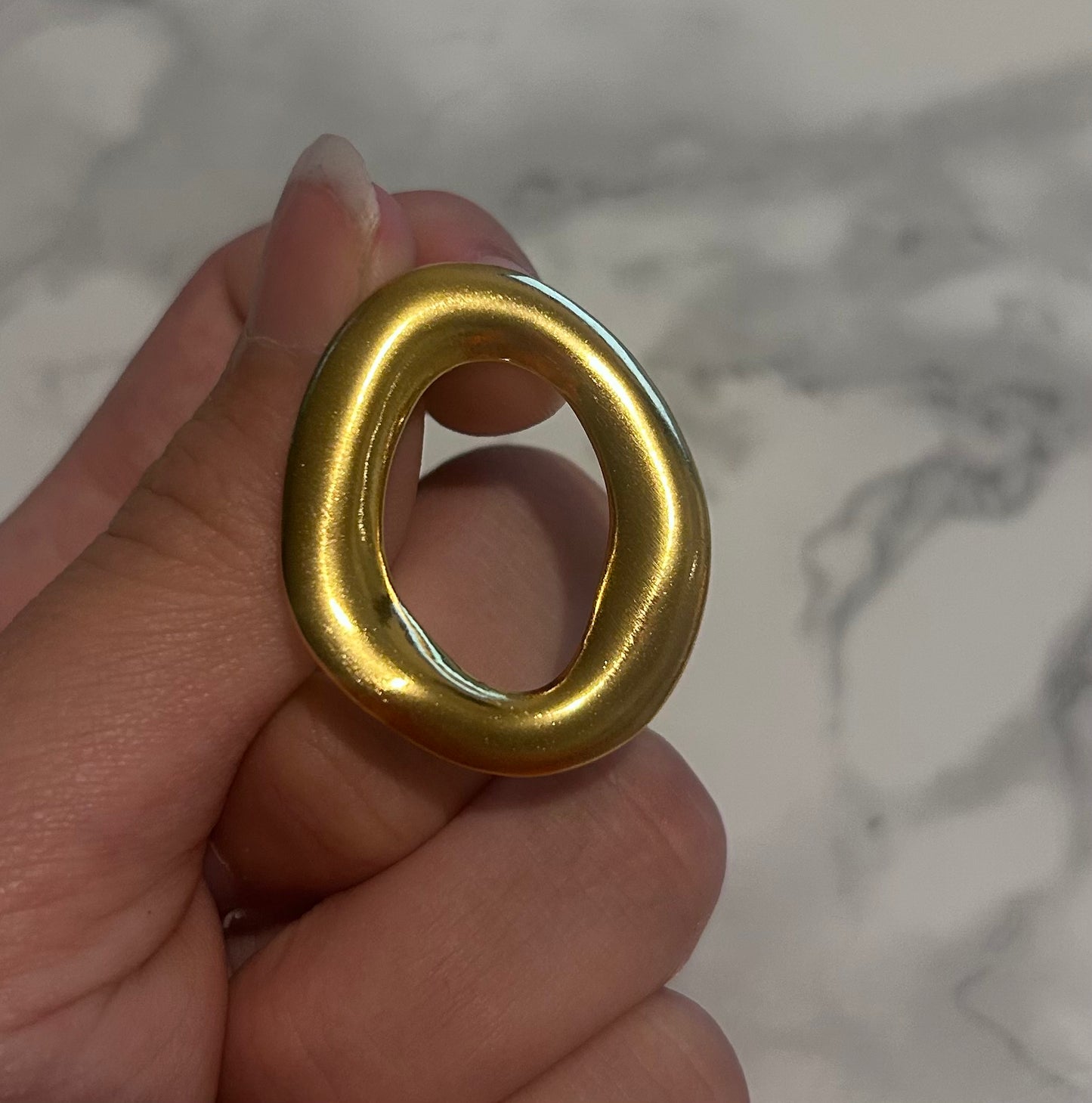 Boucle d'oreille "Léna" dorée